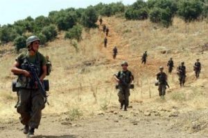 Diyarbakır ve Şırnak'ta şiddetli &ccedil;atışma