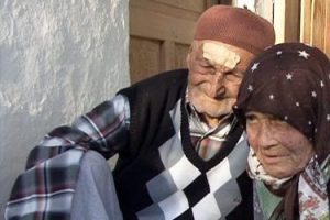 T&uuml;rkiye'nin en uzun evli kalan &ccedil;ifti