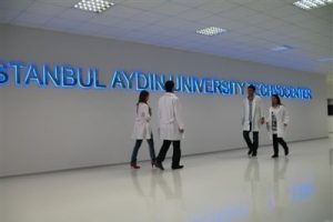 &Ouml;ğrenciler 'Twitter'ı ayağa kaldırdı!