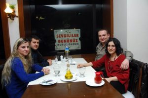 Akvaryumdan evlenme teklifi