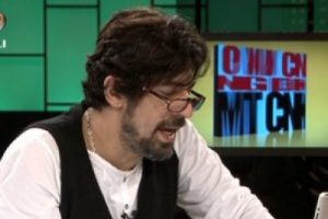 Okan Bay&uuml;lgen'den korku anketi