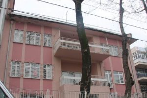 B&ouml;yle aşk olmaz olsun...Yurttaki sevgilisine esrar taşıdı