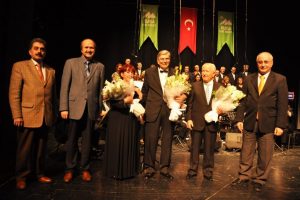 Şarkılar 'aşk' i&ccedil;in seslendirildi