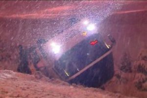 Ankara'da otob&uuml;s devrildi: 1&ouml;l&uuml;, 34 yaralı