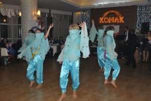 Nil&uuml;fer Halk Dansları Topluluğu 11 yaşında