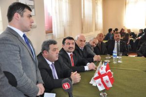 G&uuml;rcistanlı b&uuml;rokrattan G&uuml;rc&uuml; &ouml;ğrencilere davet