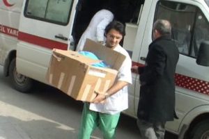 Nakil yapılacak organlar taşınırken yere d&uuml;ş&uuml;r&uuml;ld&uuml;