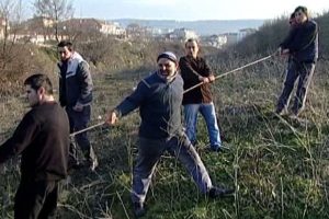 Hayat kurtaran insan zinciri