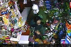 Kar maskeli dehşet kamerada