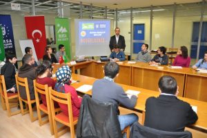 Gen&ccedil;ler 'kronik hastalıklar' ile ilgili bilgilendirildi