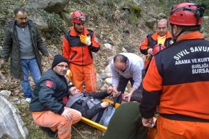 Uludağ eteklerinde kurtarma operasyonu