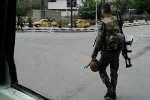 Suriyeli K&uuml;rt askerler Kuzey Irak'ta