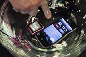 Artık duşa telefonla girilebilecek