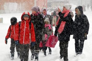 Karab&uuml;k'te okullar tatil