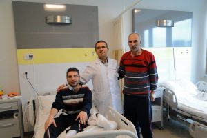 Amcasının bağışladığı b&ouml;brekle hayata tutundu