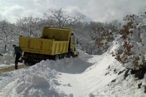M. Kemalpaşa'da 15 k&ouml;y yolu kapalı