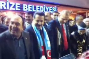 Bakan Faruk &Ccedil;elik b&ouml;yle horon oynadı