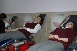 Meslek lisesi &ouml;ğrencileri kan bağışladı