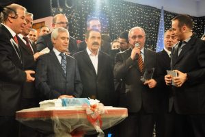 Kent Konseyi Başkanı Pala'ya başarı plaketi