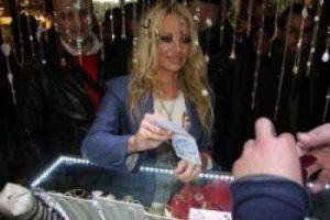 Pamela T&uuml;rkiye'ye alıştı