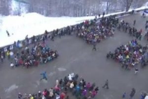 Herkesi dans ateşi sardı