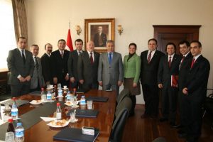 Arın&ccedil;'tan internet medyasına m&uuml;jde