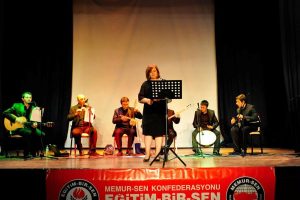 Eğitim-Bir-Sen'den kadınlara &ouml;zel gece