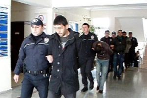 Bilecik'te hırsızlık yaptılar, Bursa'da yakalandılar