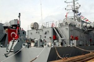 T&uuml;rk Deniz Kuvvetleri'nin 'canavar'ı denize indi