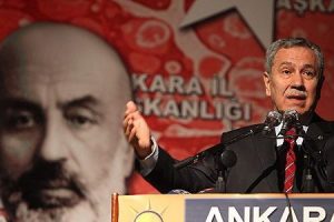 Arın&ccedil;'tan Erdoğan'a &ouml;vg&uuml;