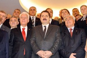 &Ccedil;elik'ten inşaat faciası a&ccedil;ıklaması