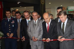 Bursa 8. Eğitim Fuarı a&ccedil;ıldı