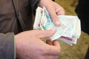Sigaranın 5'te 4'&uuml; vergi