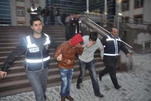 Bilgisayar fareleri tutuklandı