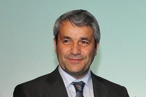Otomobil &ouml;zel t&uuml;ketim olmaktan &ccedil;ıkacak