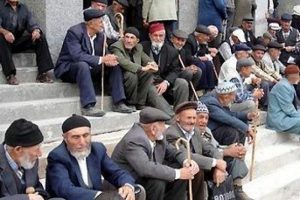 Emeklilik yaşı y&uuml;kseltiliyor