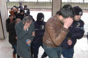 İhale yolsuzluğuna 16 tutuklama