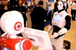 Robot fuarına b&uuml;y&uuml;k ilgi