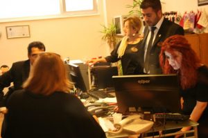 M&uuml;jdat Gezen sanat merkezine icra şoku