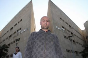 BDP binasına T&uuml;rk bayrağına 4 yıl 10 ay hapis