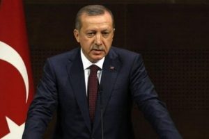 Gen&ccedil; subaylara konferans verdi