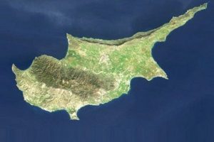 Rumlar İngilizleri Ada'dan atıyor