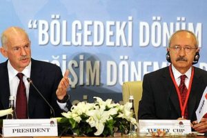 Kılı&ccedil;daroğlu Papandreu ile g&ouml;r&uuml;şt&uuml;