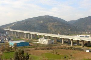 4 milyona mal olan viyad&uuml;ğe yıkım kararı