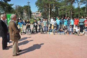 Gen&ccedil;ler Merinos Park'ta buluştu