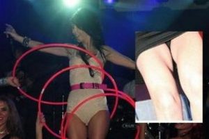 Hande Yener'den derin frikik!
