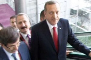 Başbakan'ı g&uuml;ld&uuml;ren kameraman