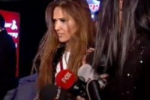 Demet Akalın'dan ağızları a&ccedil;ık bırakan k&uuml;f&uuml;r