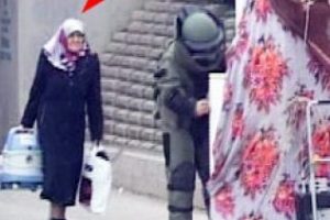 Ş&uuml;pheli paketten &ouml;yle bir şey &ccedil;ıktı ki!