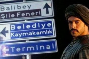 Sevgiliden Malko&ccedil;oğlu'na s&uuml;rpriz
